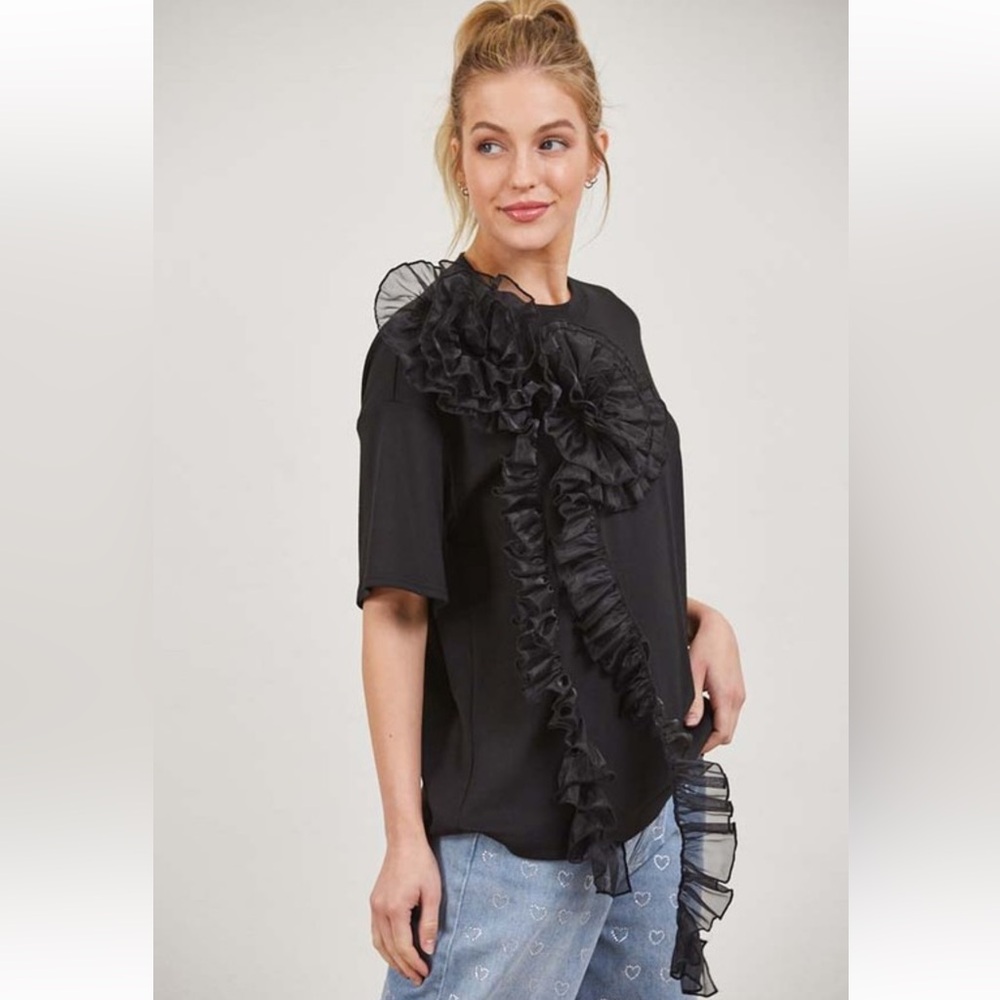 ShopEvelynne Black Floral Ruffle Tee - Picture 4 of 5